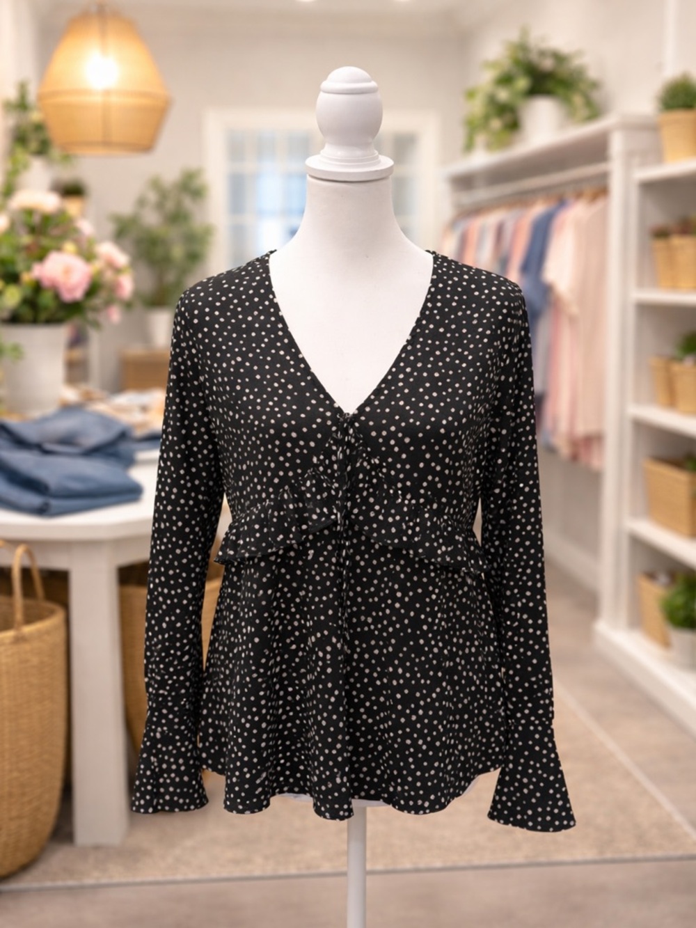 Very J Black White Polka Dot Ruffle Blouse Long Sleeve NWT Small